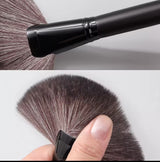 Pinceau Éventail XXL Professionnel - Poudre Libre, Blush & Contouring