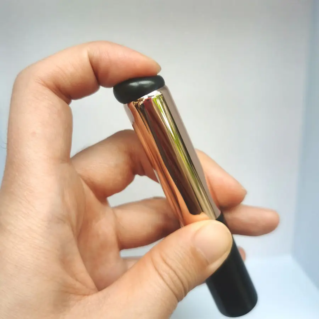 Lip Brush _ Pinceau Applicateur en Silicone Multi-Usages - Estompeur Lèvres & Nail Art