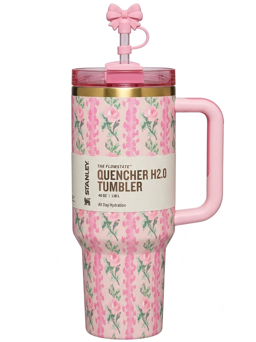Stanley x LoveShackFancy Limited Edition Quencher H2.0 FlowState™ Tumbler - 40oz (Édition Rose Bonbon Bow)_ Stanley Cup