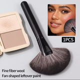 Pinceau Éventail XXL Professionnel - Poudre Libre, Blush & Contouring