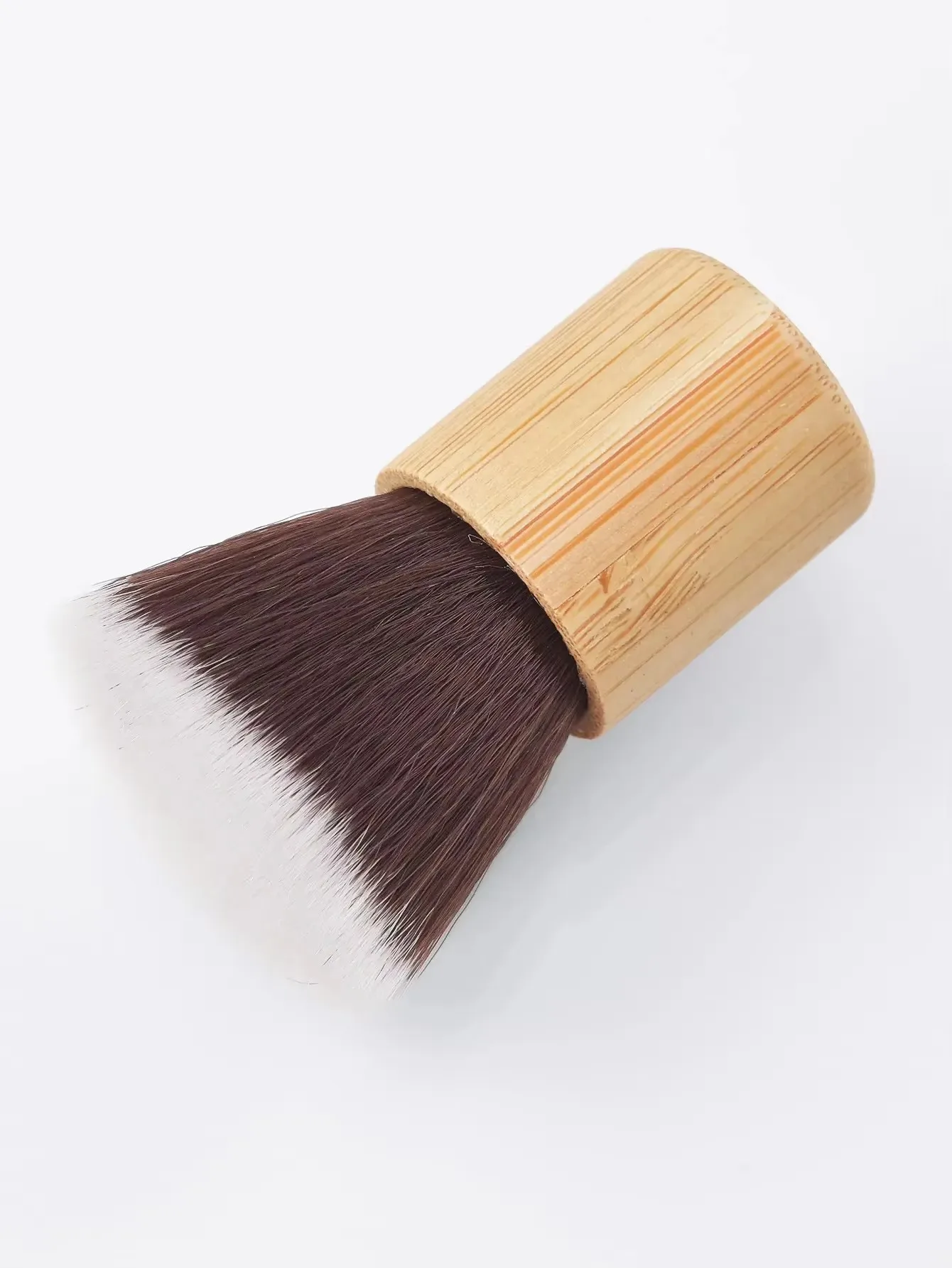 Mini Pinceau Kabuki en Bambou - Make-up Teint Parfait & Finition Naturelle
